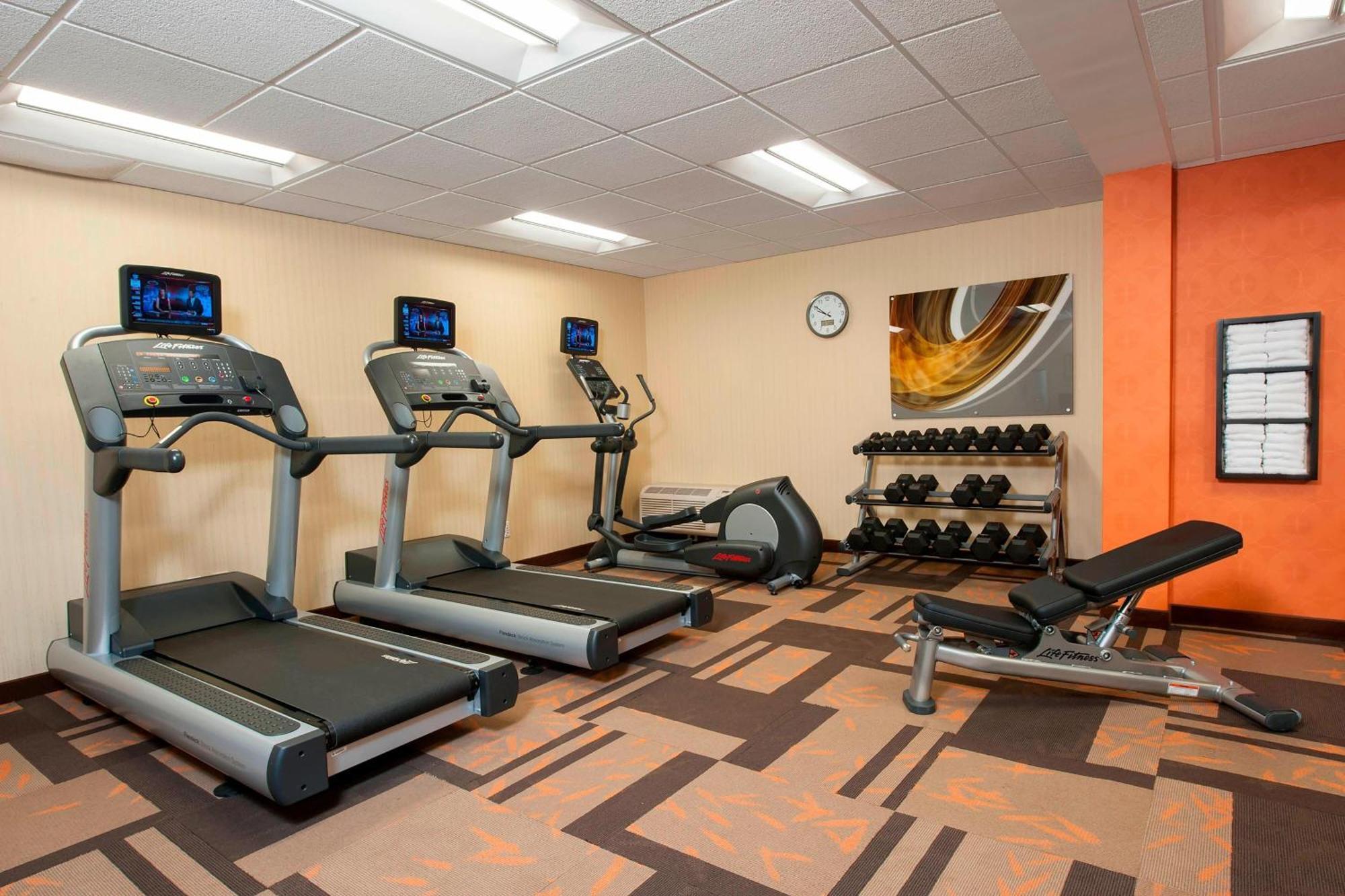 מלון Courtyard Chicago Glenview/Northbrook מראה חיצוני תמונה