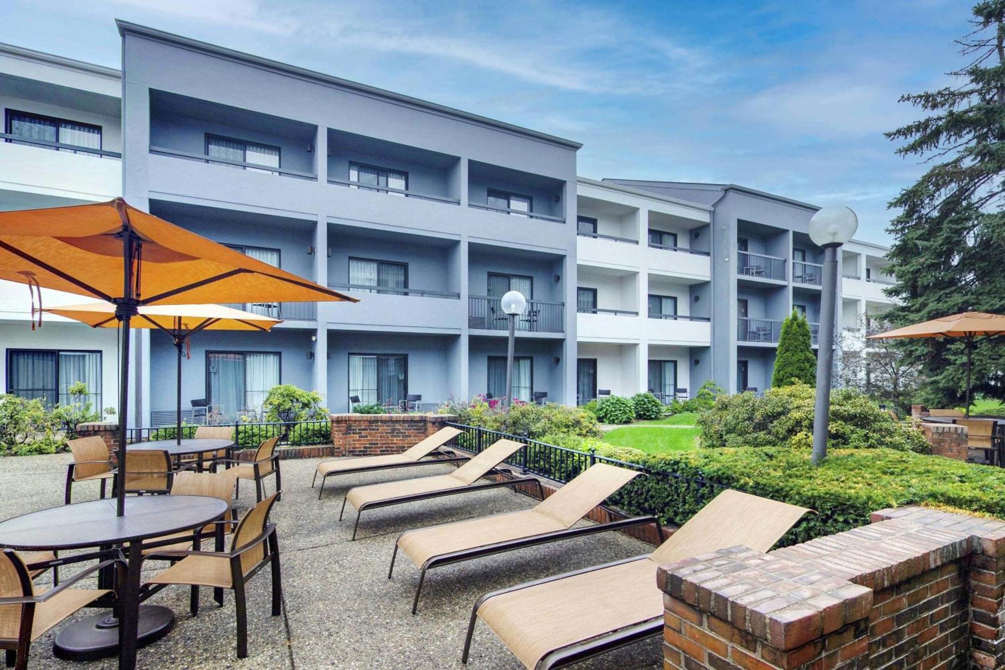 מלון Courtyard Chicago Glenview/Northbrook מראה חיצוני תמונה
